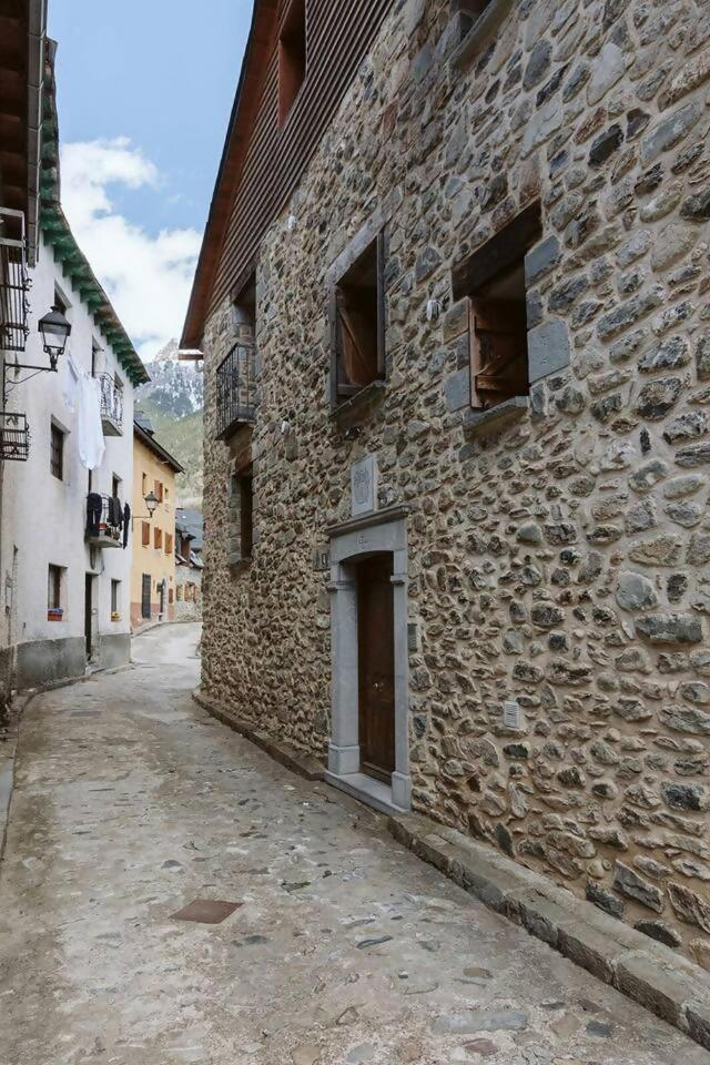 Cantal - apartamento 4 pax en Sallent de Gállego Luaran gambar
