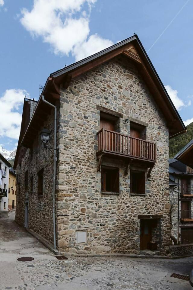 Cantal - apartamento 4 pax en Sallent de Gállego Luaran gambar