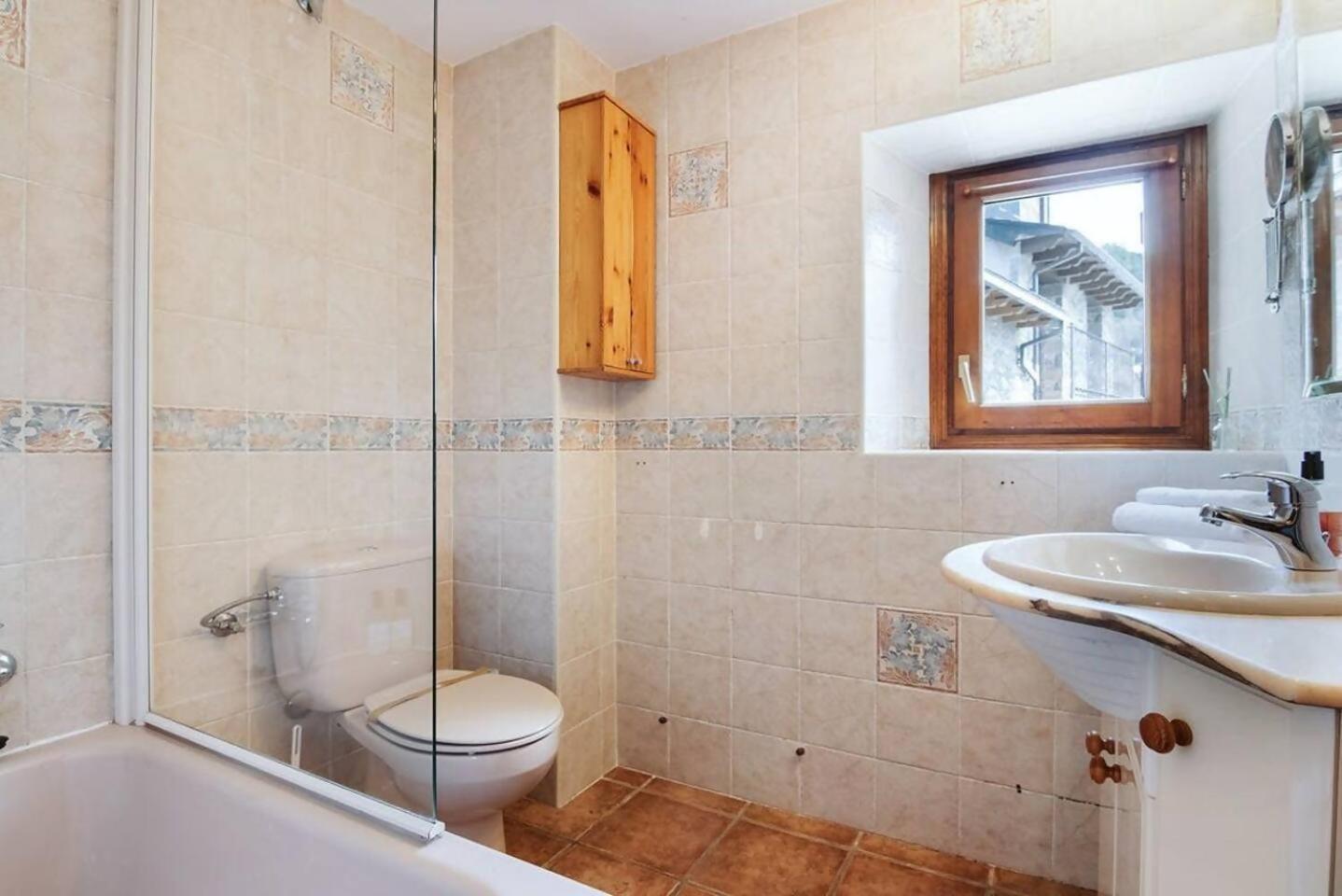 Cantal - apartamento 4 pax en Sallent de Gállego Luaran gambar