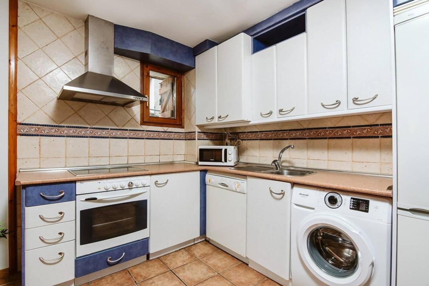 Cantal - apartamento 4 pax en Sallent de Gállego Luaran gambar