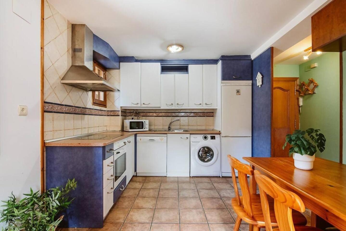 Cantal - apartamento 4 pax en Sallent de Gállego Luaran gambar